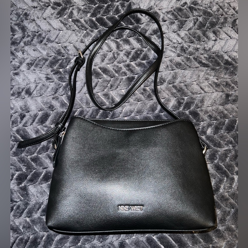 WOMEN'S Nine West Black Crossbody Bag